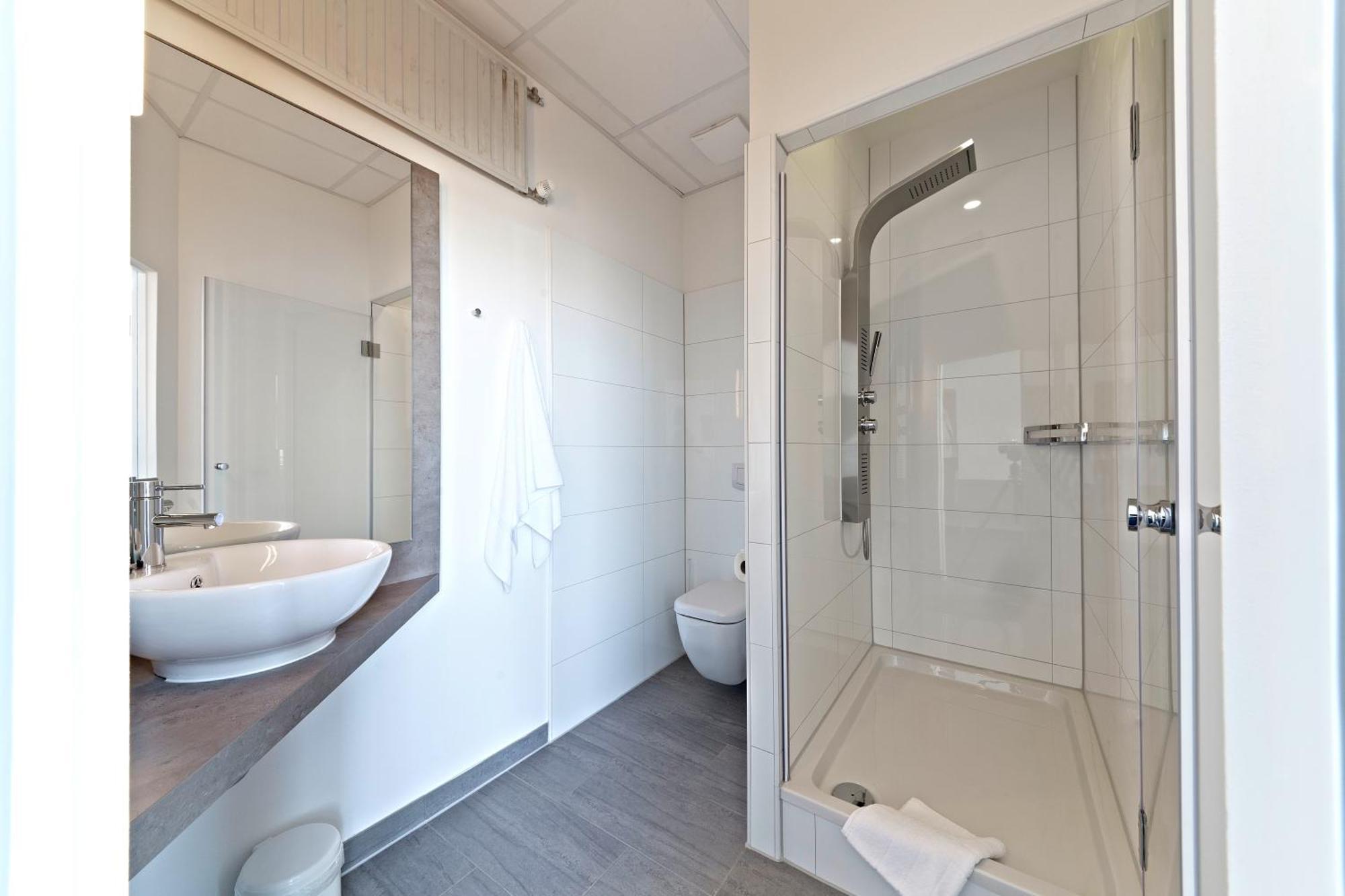 Road House Hotel بادربورن المظهر الخارجي الصورة