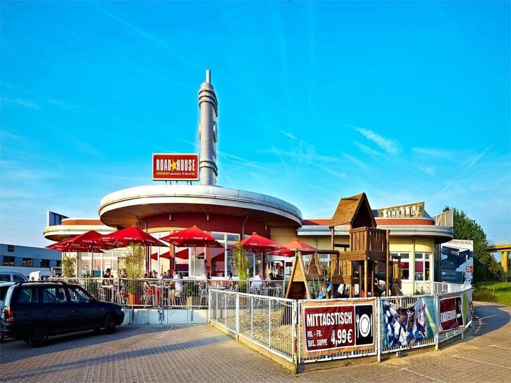 Road House Hotel بادربورن المظهر الخارجي الصورة